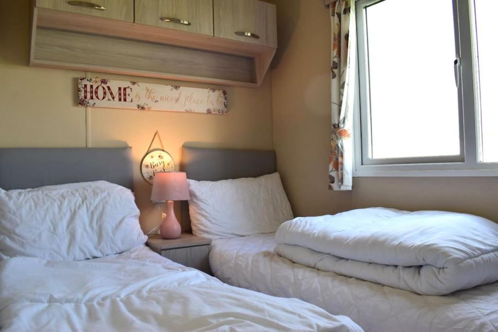 Cosy & Modern Private Seaview Caravan North Seaton 外观 照片